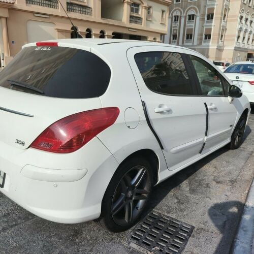 سيارة للبيع