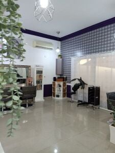 Established Ladies Beauty Salon