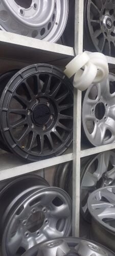 4 pis rim new model land cruiser