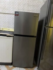 ثلاجه وسط 