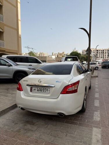 NISSAN MAXIMA 