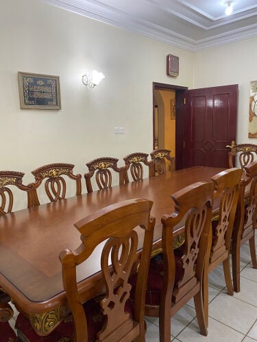 perfect dining table & 12 chairs