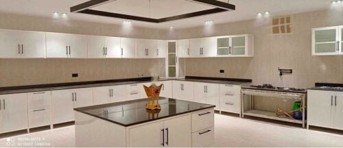 Kitchen cabinet