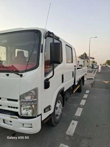 Isuzu double cabin.call 66951645