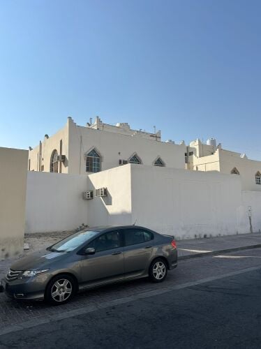 villa for sale in azizia