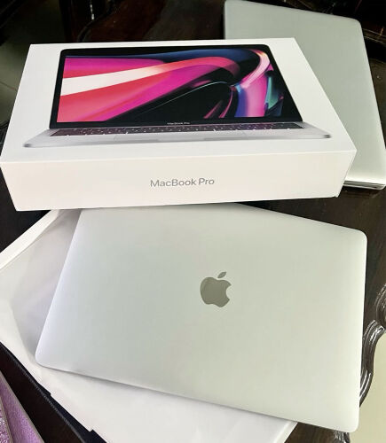 MacBook Pro M2 2022