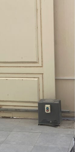 جهاز تحكم لباب الكراج 