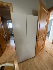 2 doors cupboard
