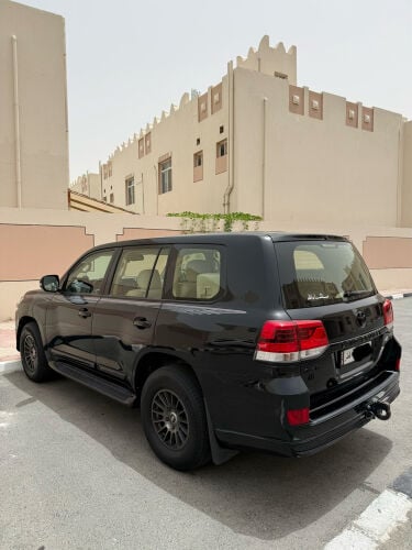 Toyota Land Cruiser GXR 2013