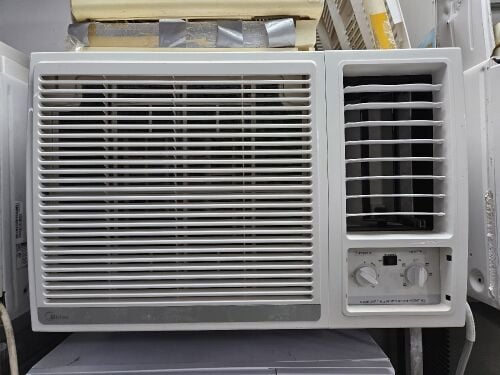 Used AC in Excellent Condition