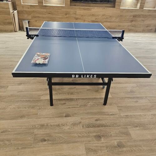 Tennis table