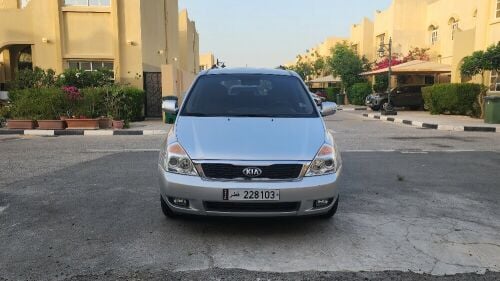 2013 Kia Carnival full option V6