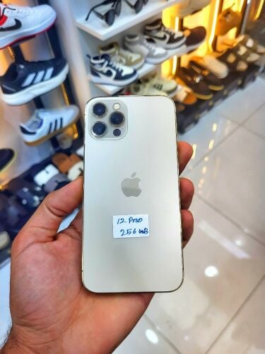 iphone 12 pro 256gb With Box