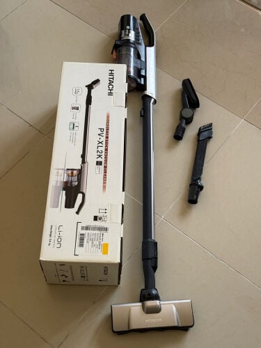 Hitachi Cordless / Wireless Vacuum 