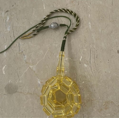 مسباح كهرمان شفاف 