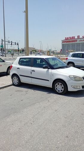 سيارة بحالة جيدةً