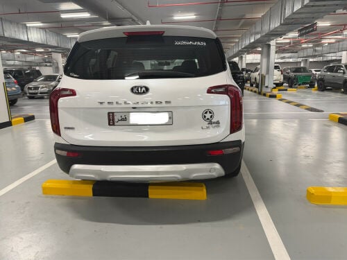 كيا تيلرايد عائلية