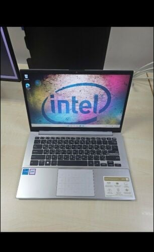 ASUS vivobook
