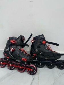 Roller blades / Skating shoes