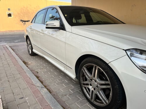 مرسيدس اي 300