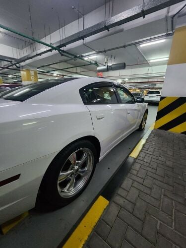 Dodge charger rt plus v 8