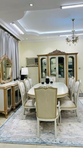 napco brand dining table for sell