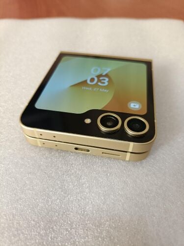 Samsung Galaxy Z flip 6