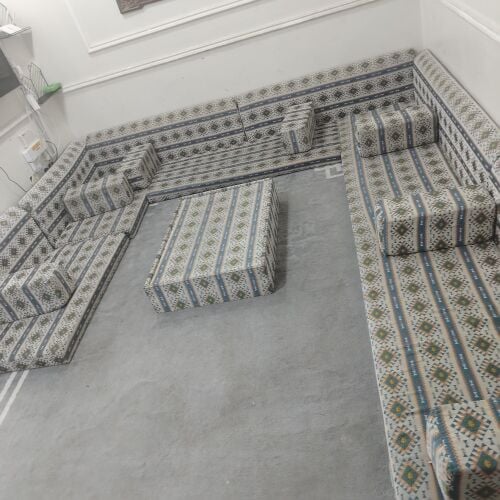جلسه ارضيه مع سجاده حاله ممتازه