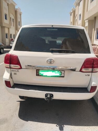 Toyota Land Cruiser GXR  v8