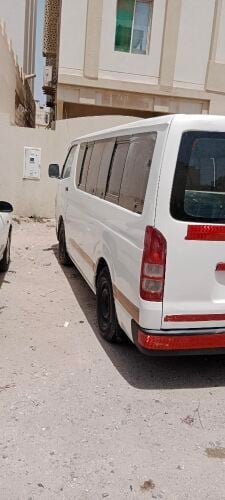 toyota hiace modile 2009