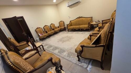 sofa to sale