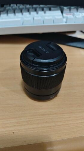Sony E-mount Fe28/2