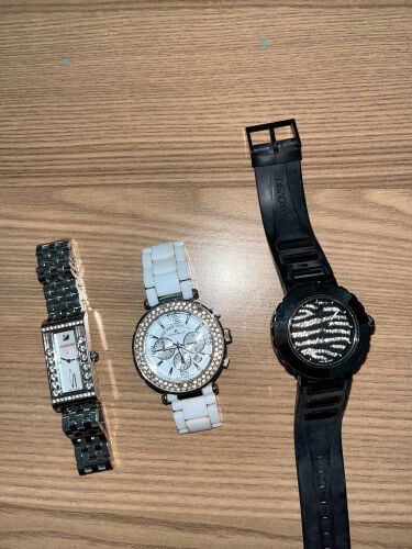 3 (Woman) original watches