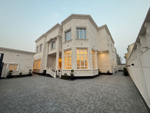 فيلا فاخرة للبيع بابوهامور930متر