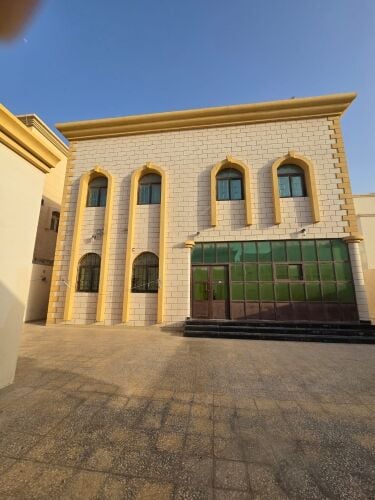 للبيع فيلا مؤجرة في المشاف