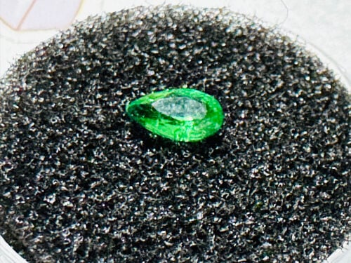 100% Natural Emarald Gemstone 