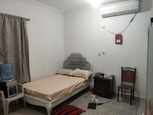 Room fully furnished