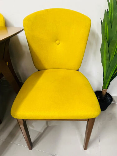 6 th Chair with table 