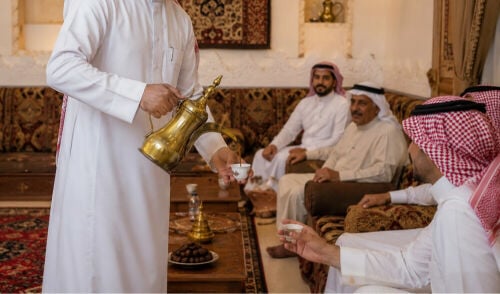 مقهوي و طباخين للعمل في البيوت