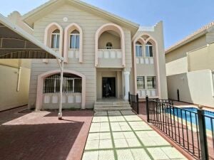 STAND ALONE VILLA IN DUHAIL | POOL