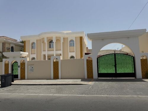 للايجار فيلا الخريطيات