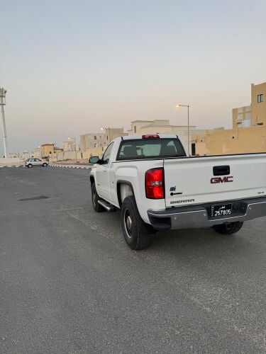 للبيع