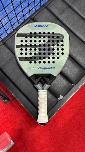 Ballpadel racket