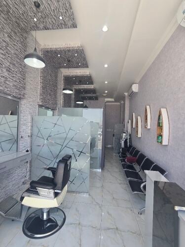 Men's Barber Shop for Sale