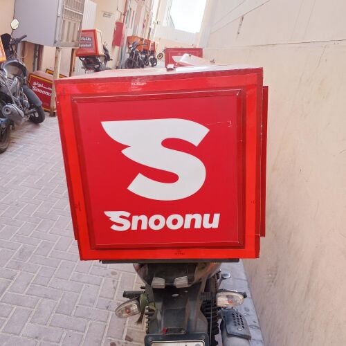 Snoonu box available for sale