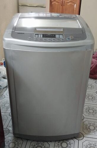 WASHING MACHINE FOR SALE.