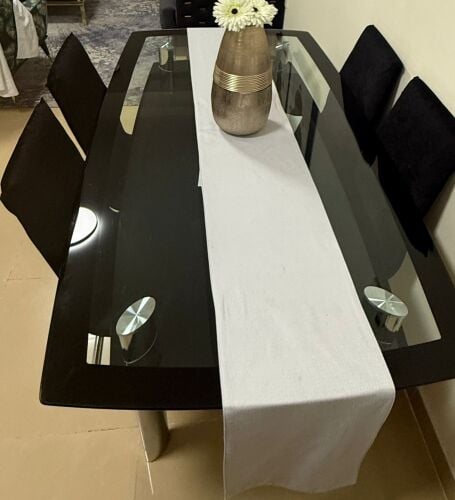 طاولة طعام مع 5كراسي من هوم سنتر