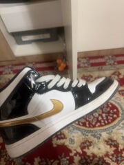 jordan 1 mid