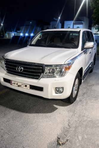 Land Cruiser V8 2014