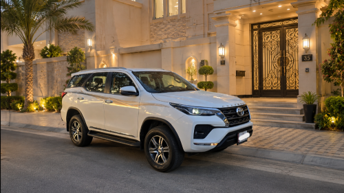 2022 Fortuner 6-cylinder, 32,000 km